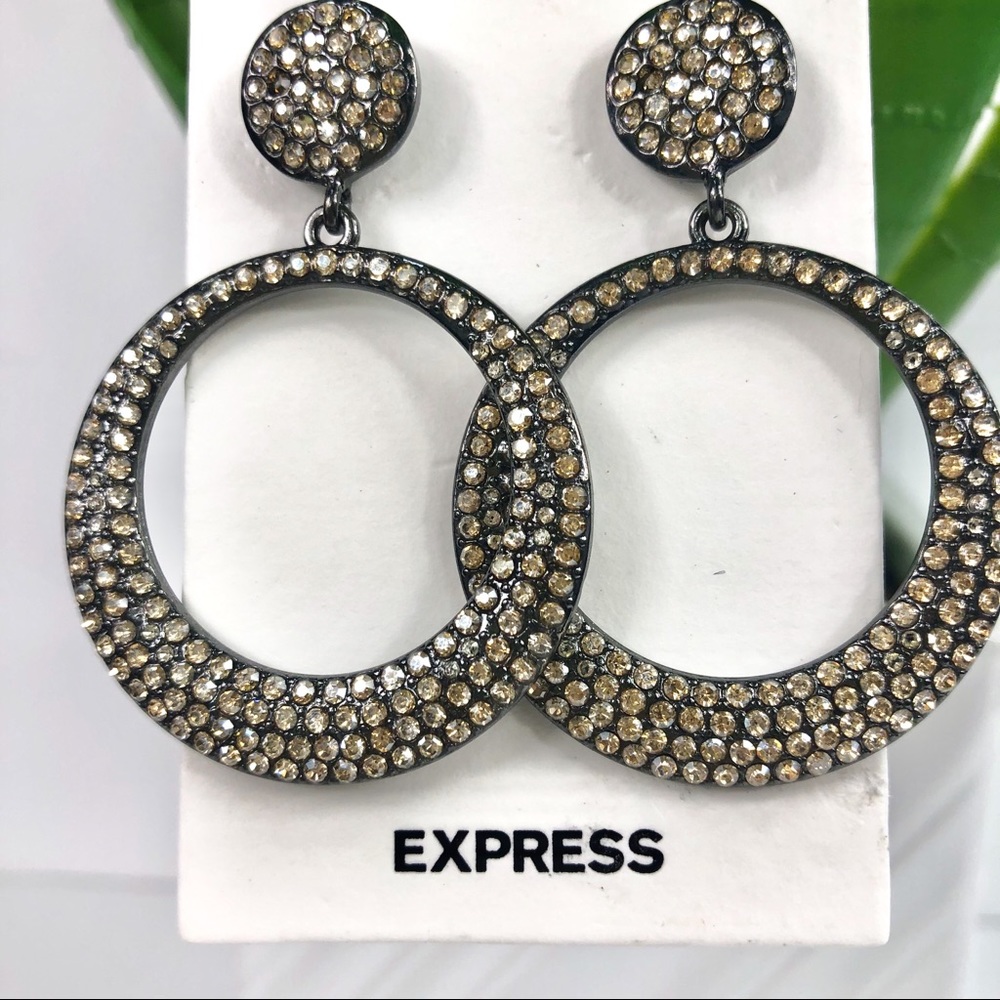 Express Rhinestone Earrings 🌹 - Picture 2 of 5